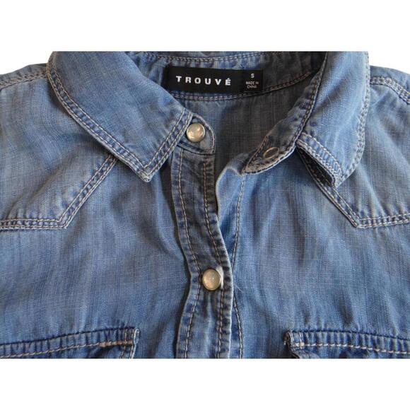 Trouvé Women's Denim Shirt - Stylish & Comfortable - Picture 2 of 7